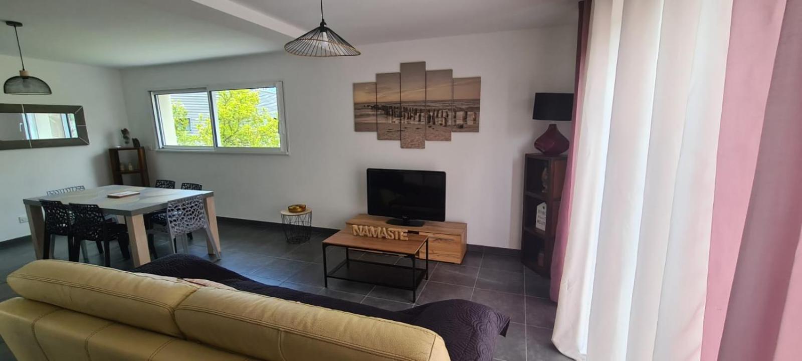 Maison Neuve Equipee