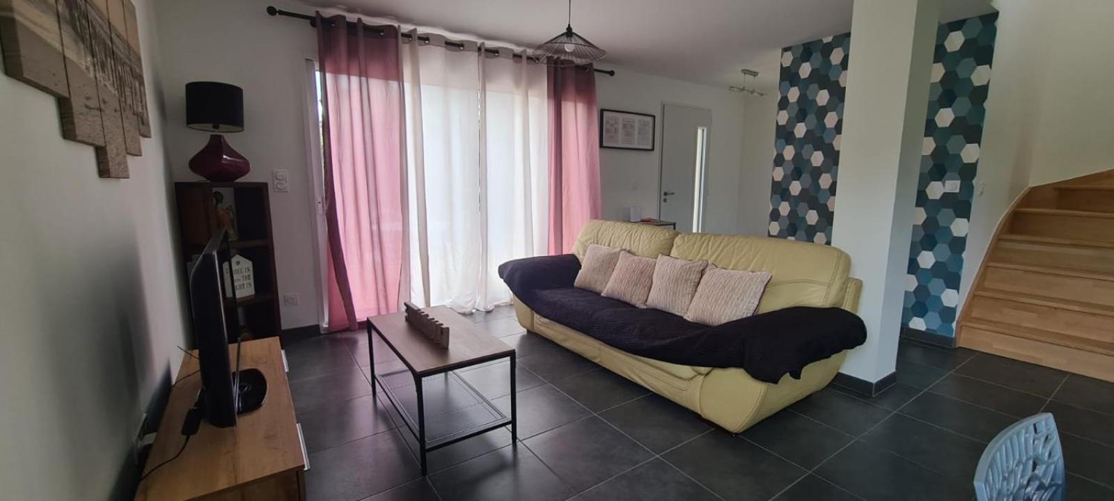 Holiday home Maison Neuve Equipee